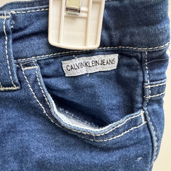 Calvin Klein Jeans 4T Girls Kids Dark Blue Summer Shorts - Picture 2 of 5